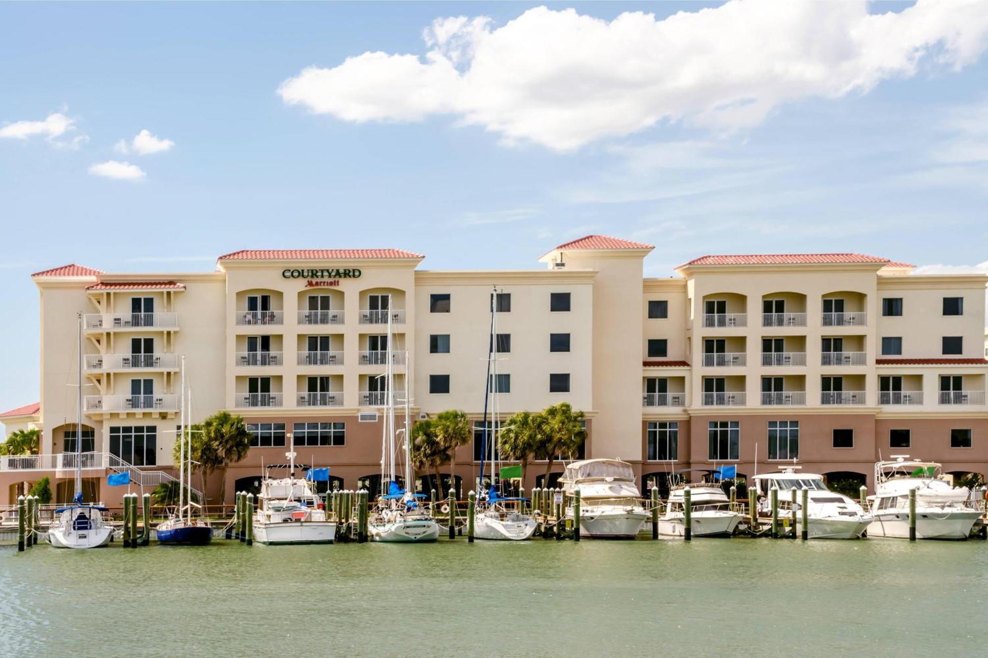 Courtyard By Marriott St. Petersburg Clearwater/Мадейра-Бич Экстерьер фото