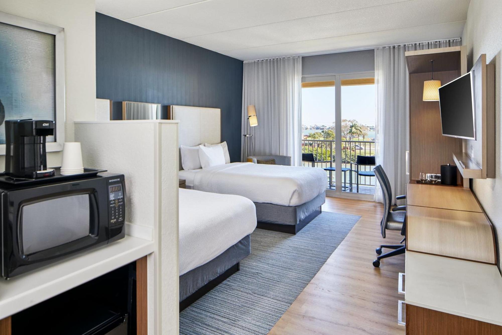 Courtyard By Marriott St. Petersburg Clearwater/Мадейра-Бич Экстерьер фото