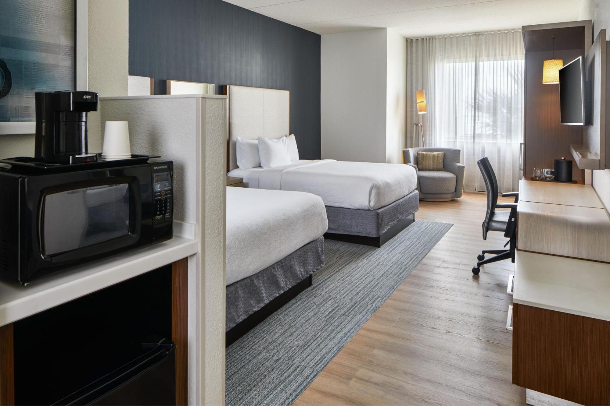 Courtyard By Marriott St. Petersburg Clearwater/Мадейра-Бич Экстерьер фото