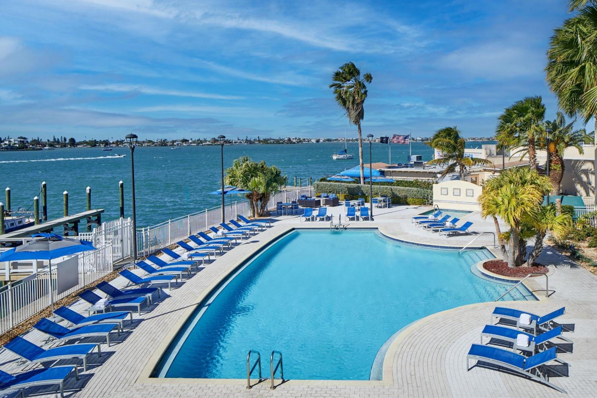 Courtyard By Marriott St. Petersburg Clearwater/Мадейра-Бич Экстерьер фото
