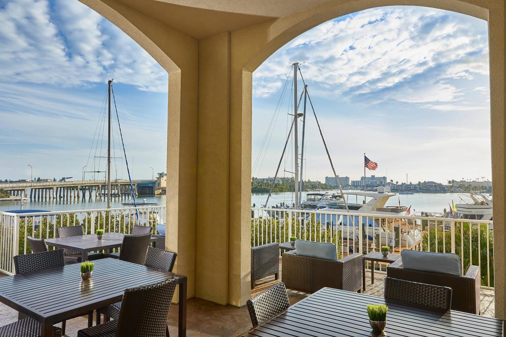 Courtyard By Marriott St. Petersburg Clearwater/Мадейра-Бич Экстерьер фото