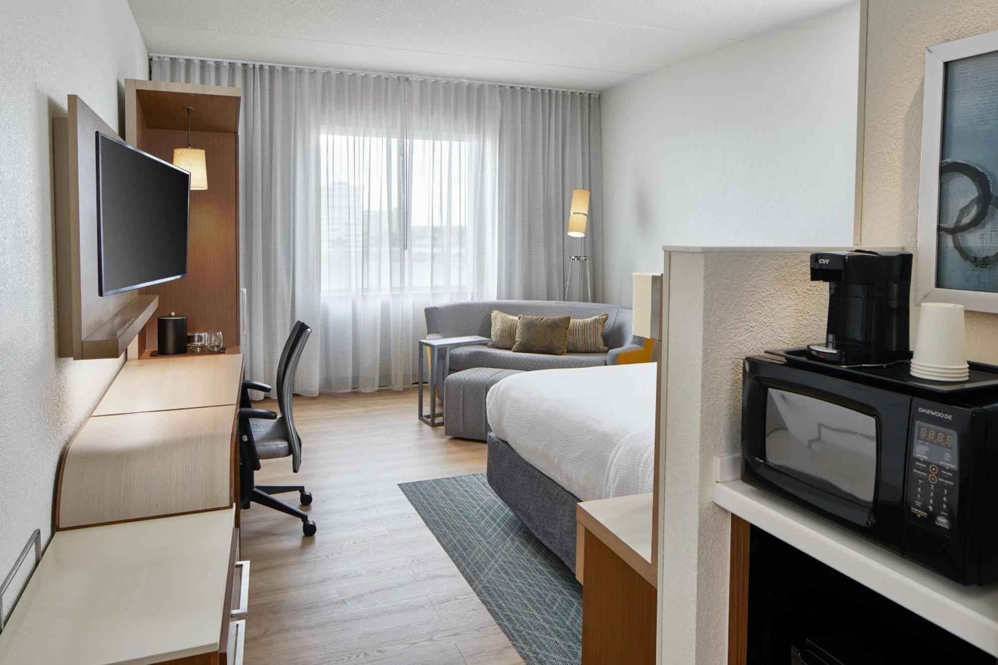 Courtyard By Marriott St. Petersburg Clearwater/Мадейра-Бич Экстерьер фото